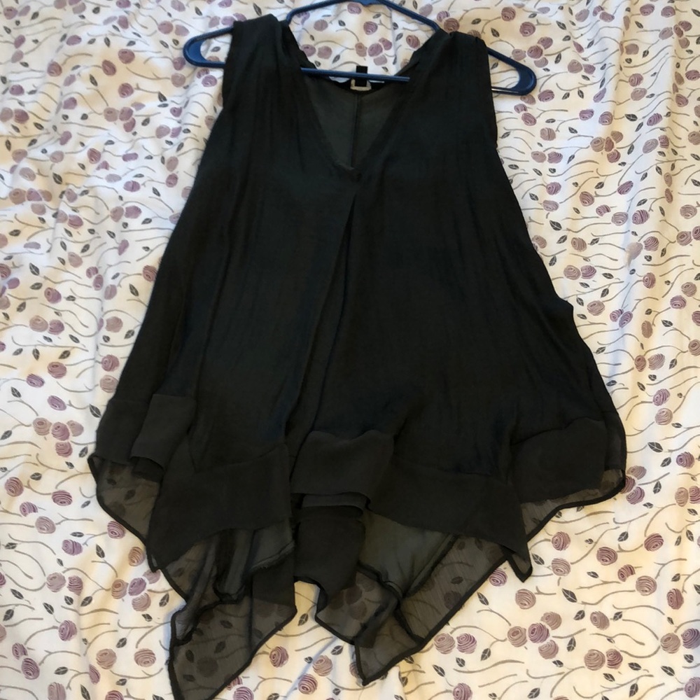 Flowy tank